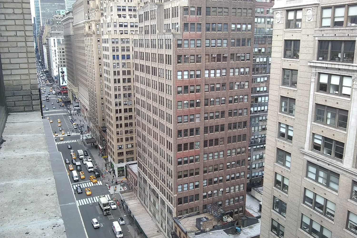 Moto E4 camera sample of New York City