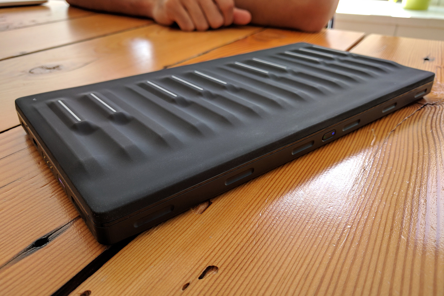 roli seaboard blocks modular keyboard 1