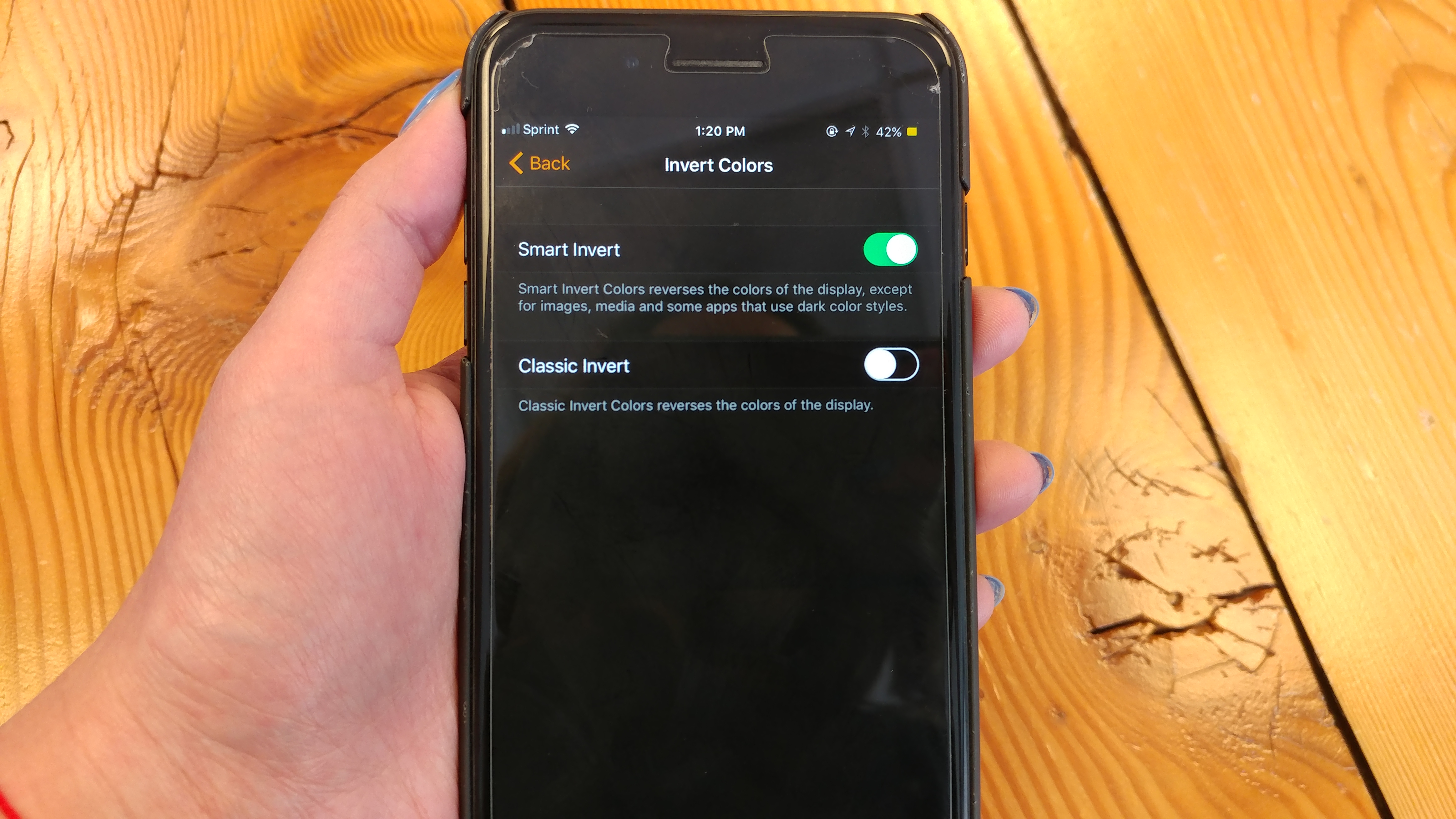 iPhone X tips: Maximize battery life with 'dark mode' inverted colors and  grayscale