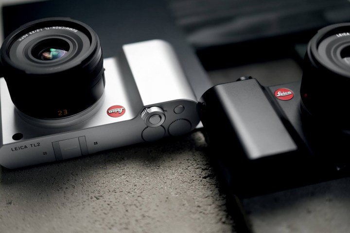Leica Tl2 on table