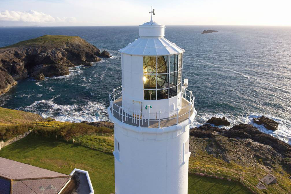 lighthouse airbnb