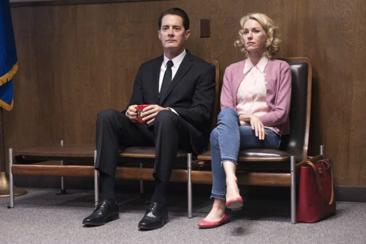 Twin Peaks Explained Part 9: Dougie and Janey-E sit in police station