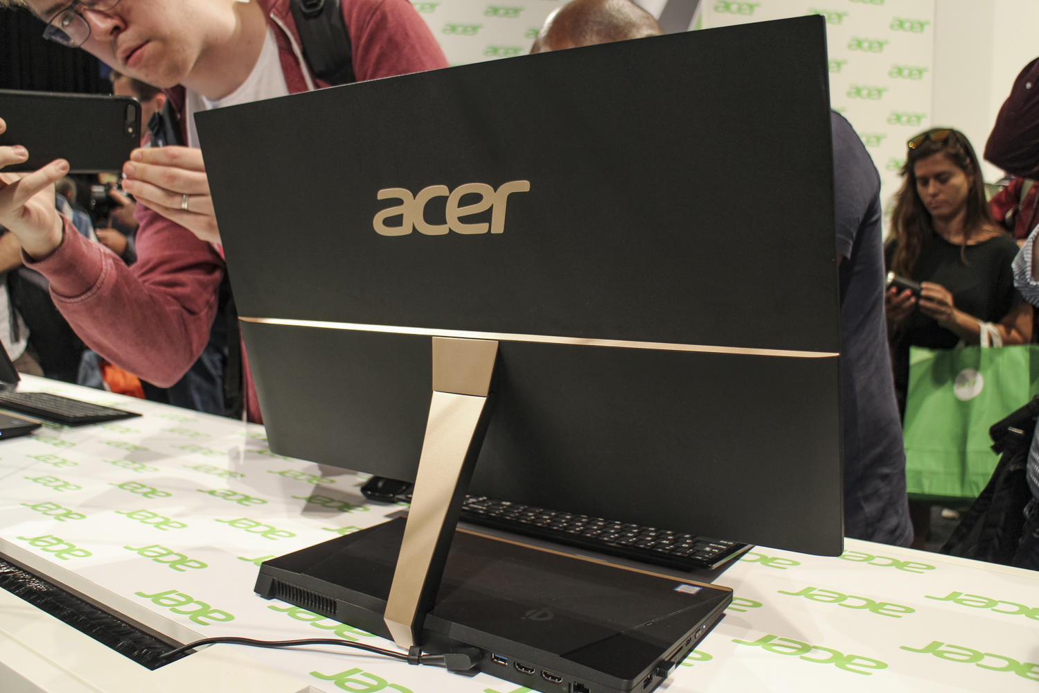 acer announces new laptop lineup at ifa 2017 aspire s24 ifa2017 14277