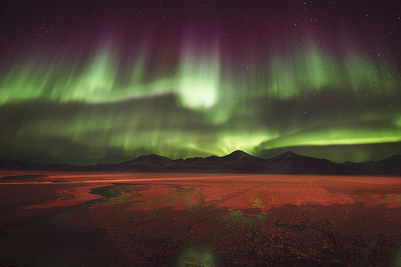 insight astronomy photographer of the year 2017 aurora over svea  agurtxane concellon