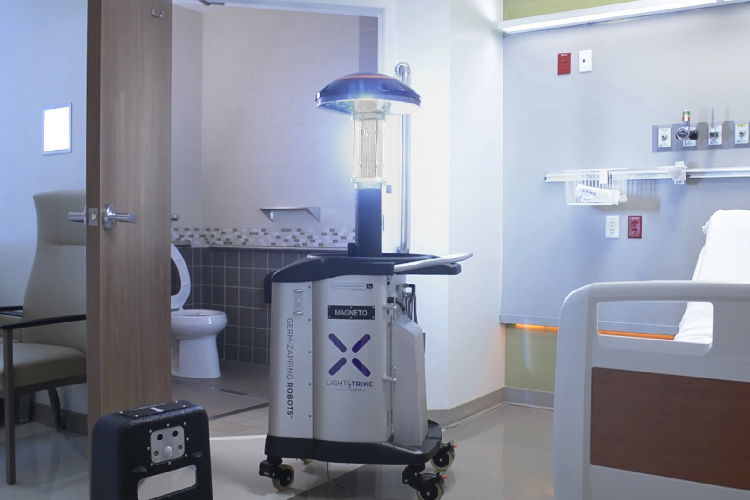 superbug zapping robot new jersey lightstrike in patient room with bathroom