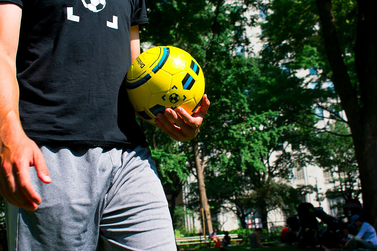 new crowdfunding projects Dribbleup smart soccer ball
