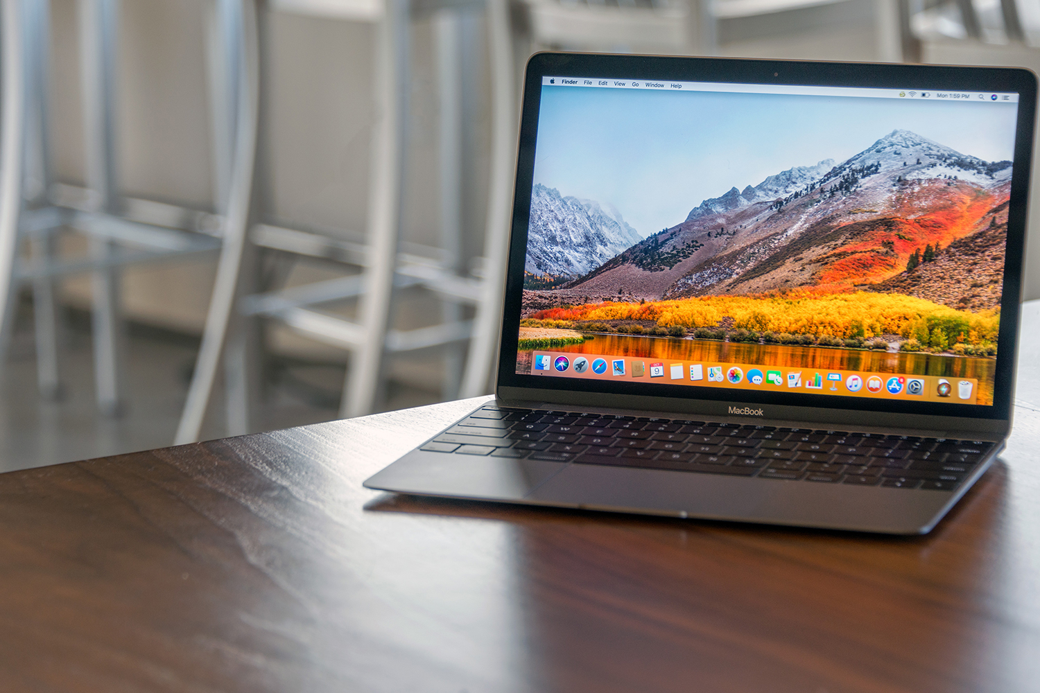  Apple MacBook 12in Retina 2017 (Newest Version) 256GB