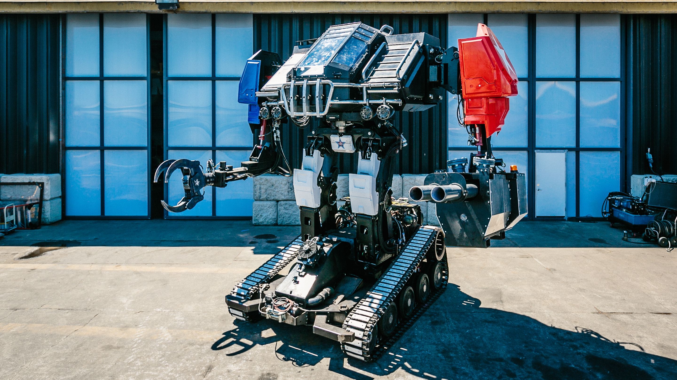 Giant robot fight organizers say they want giant robot fighting