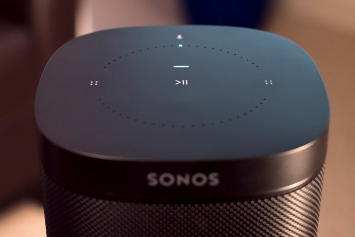 Sonos One recensione in alto