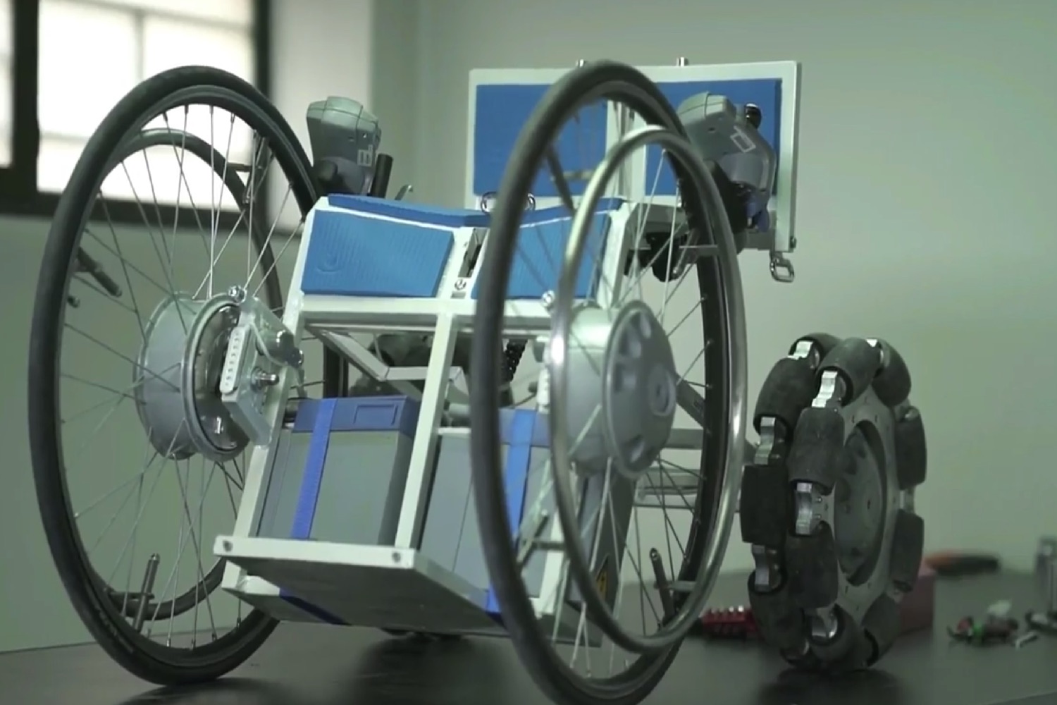 laddroller wheelchair wheelchair2
