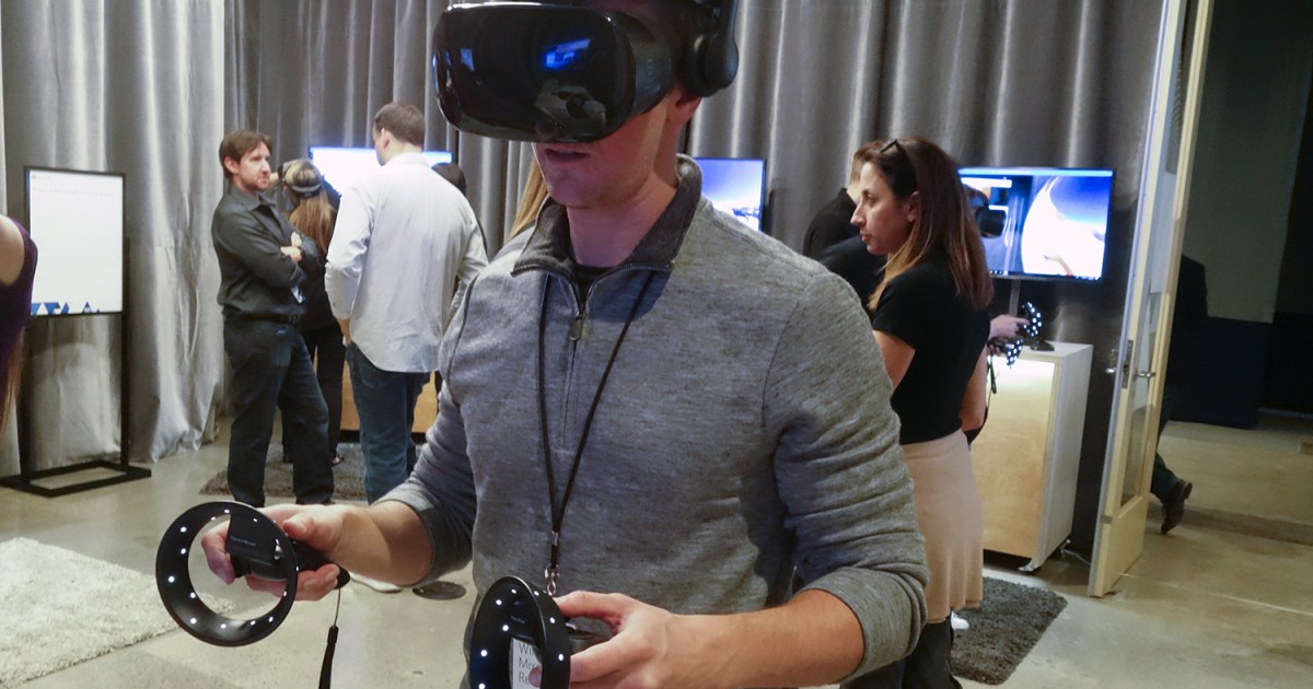 flamme i mellemtiden lysere Windows Mixed Reality Review: The First Version Of Windows You Can Live In  | Digital Trends