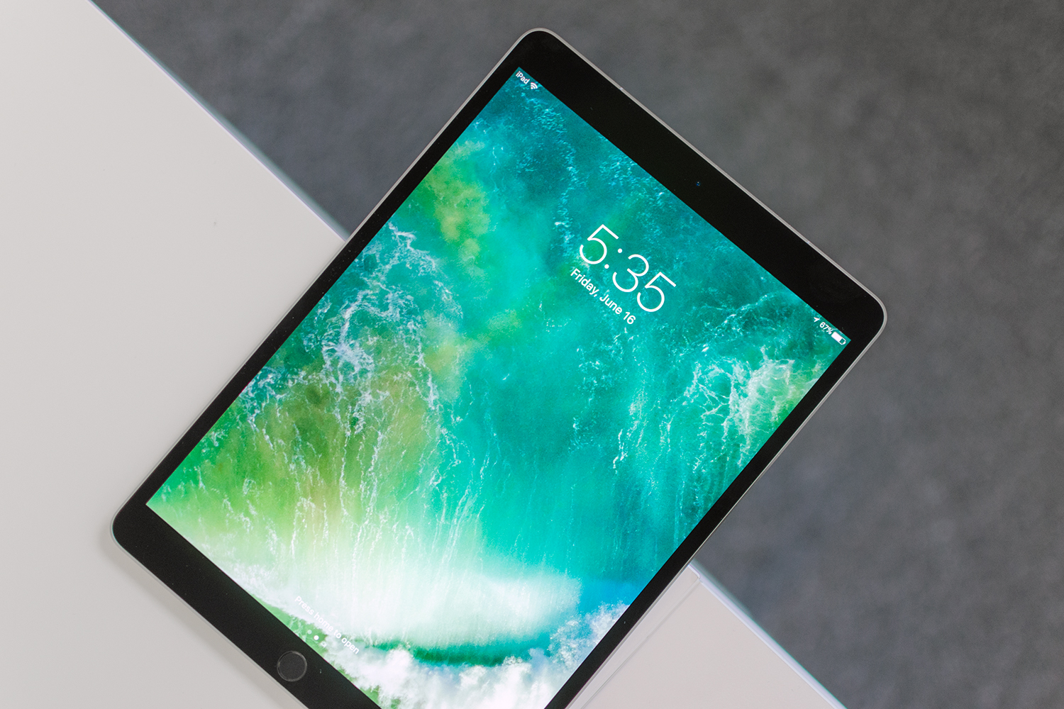 Apple iPad  vs. .5 inch iPad Pro: Is The Pro Worth Extra