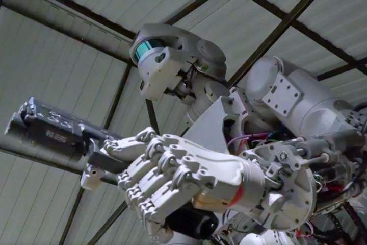 russian gunslinging robot to space station fedor 2