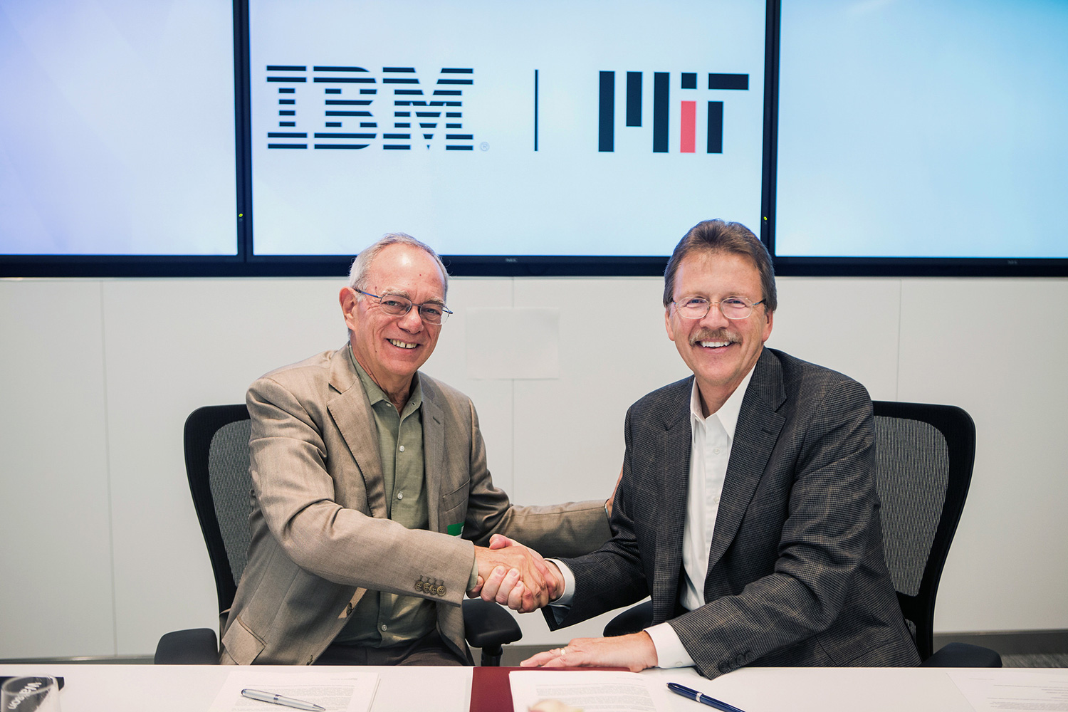 ibm and mit partnership handshake