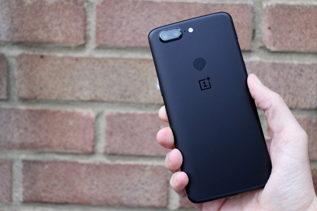 oneplus 5t review angle brick