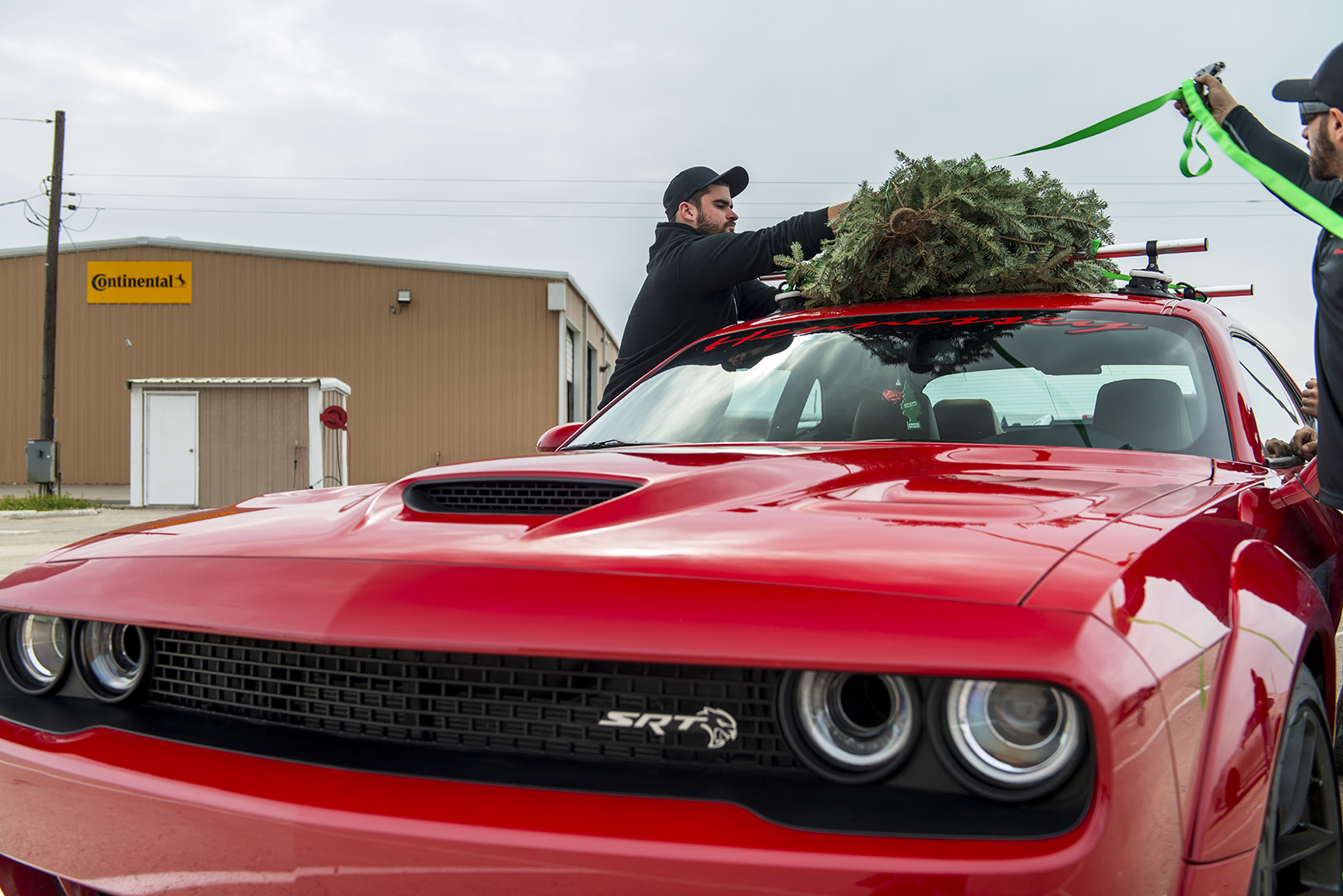hennessey and dodge takes record for worlds fastest christmas tree 174mph 15