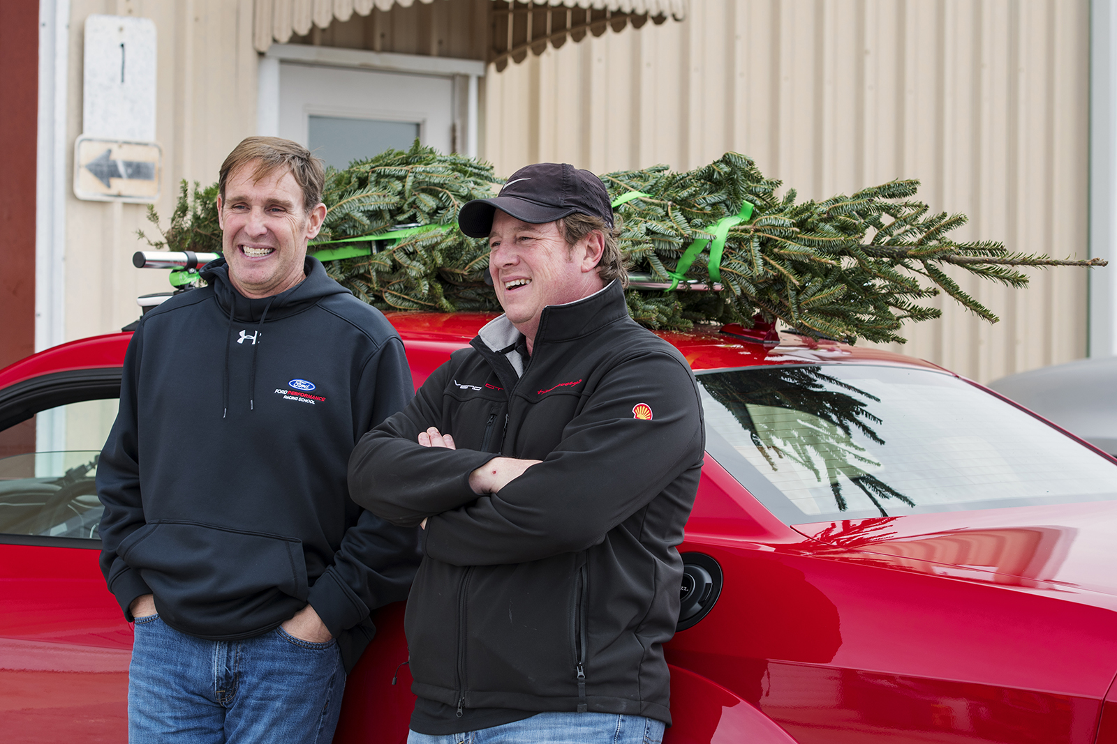 hennessey and dodge takes record for worlds fastest christmas tree 174mph 22