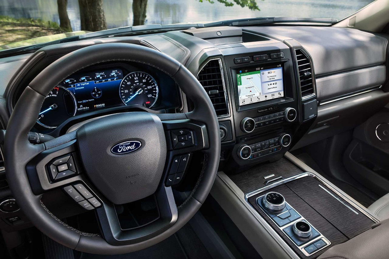 2018 Ford Expedition interior