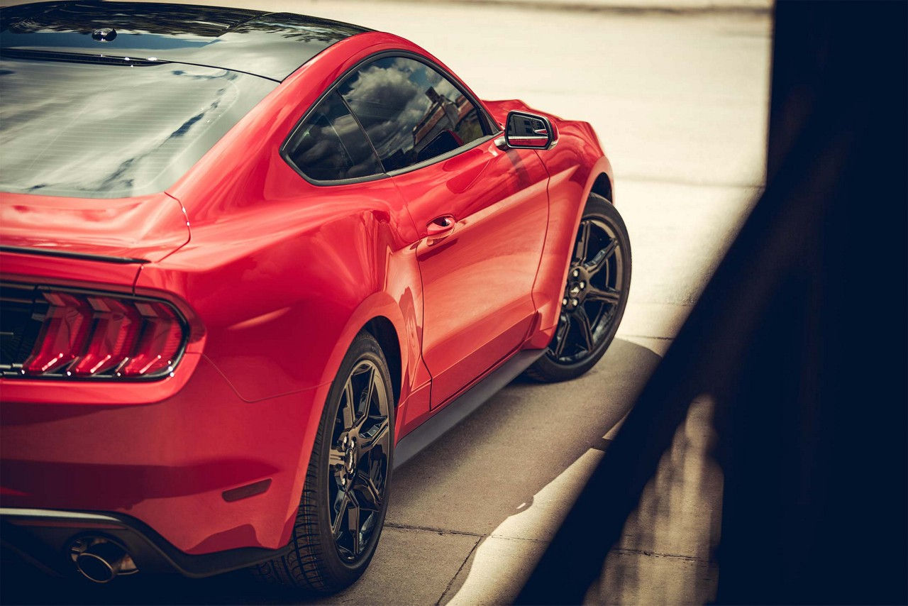 2018 Ford Mustang EcoBoost Premium with Black Accent Package
