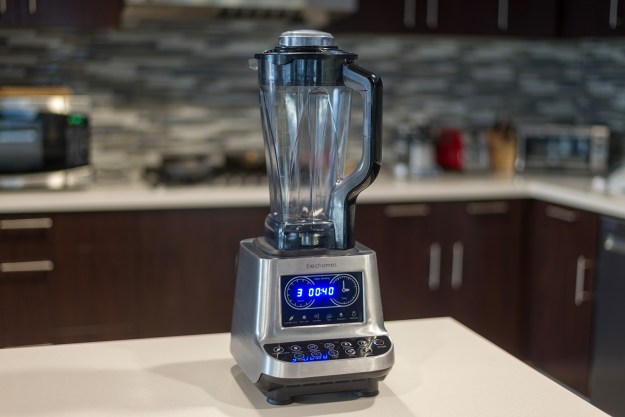 Elechomes CHS2001 Blender review full angle