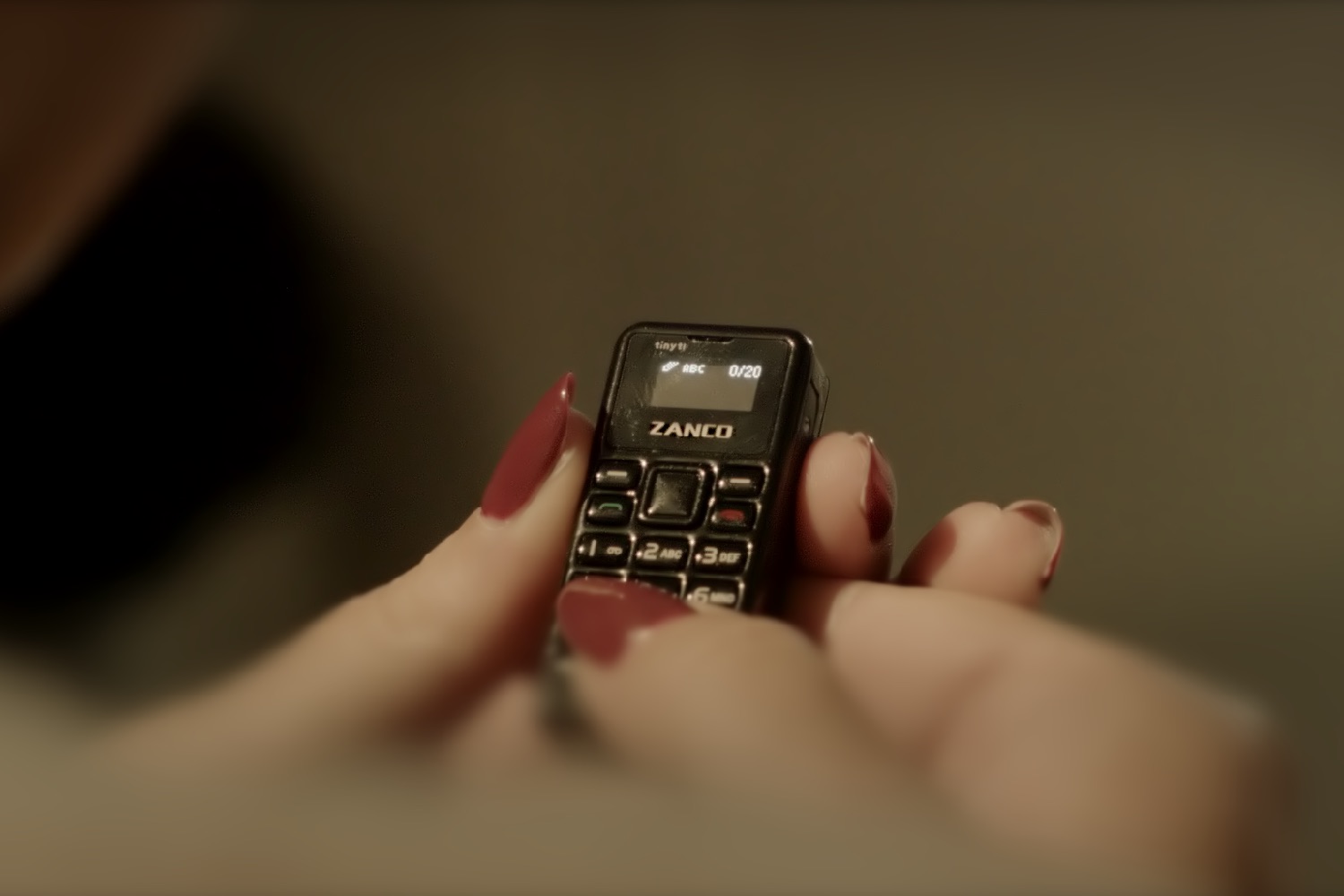 worlds tiniest cellphone kickstarter zanco texting