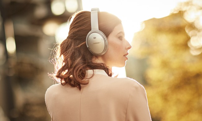 best gifts for travelers travels last minute bose feature