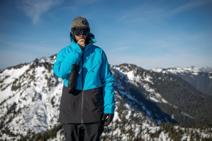 Drink From Your Jacket While Shredding the Slopes with 686 Hydrastash ...