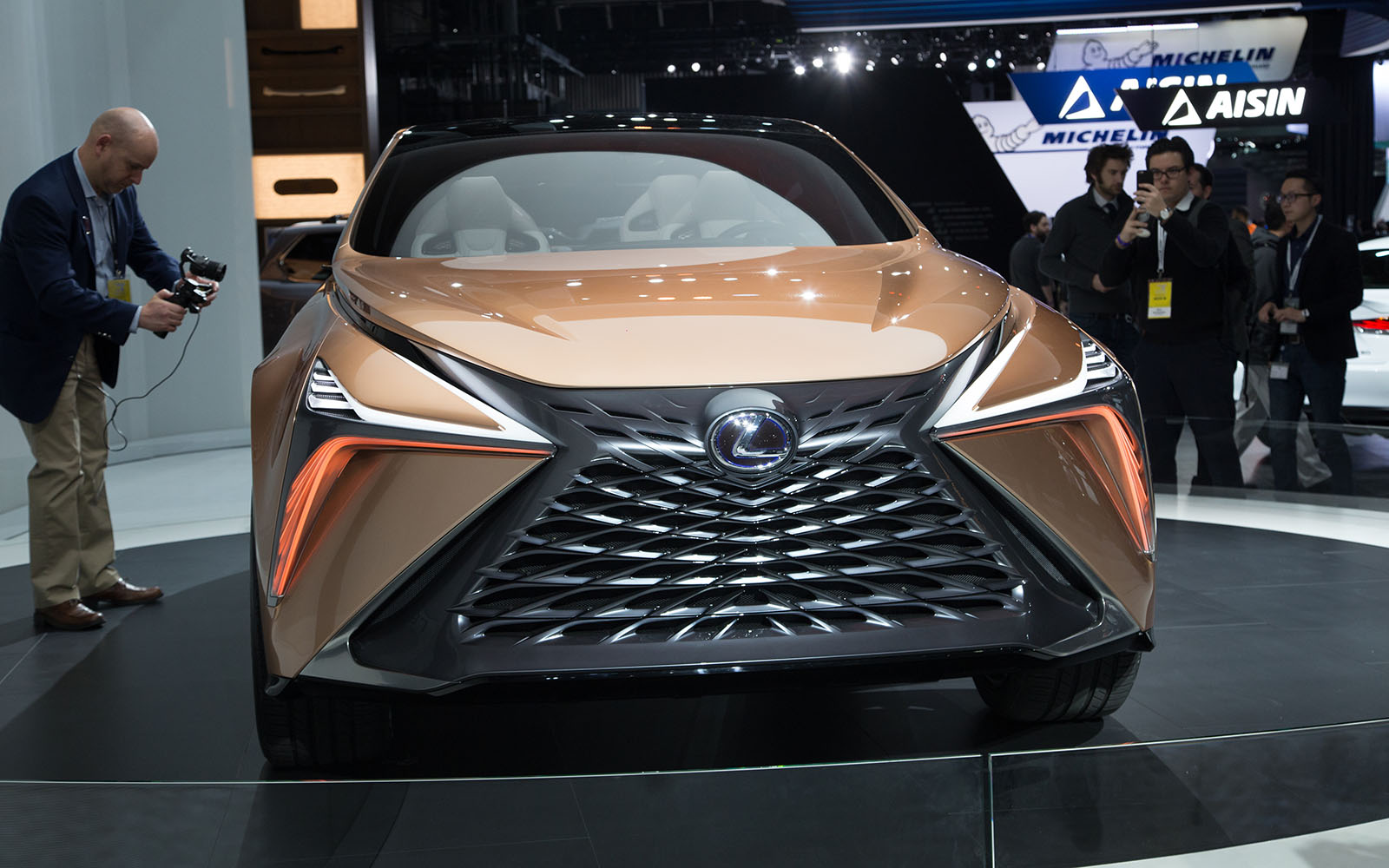 the lexus lf 1 limitless concept previews a new direction for flagship crossover 2018 detroit  2