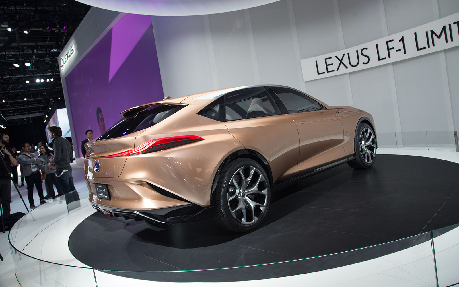 the lexus lf 1 limitless concept previews a new direction for flagship crossover 2018 detroit  9