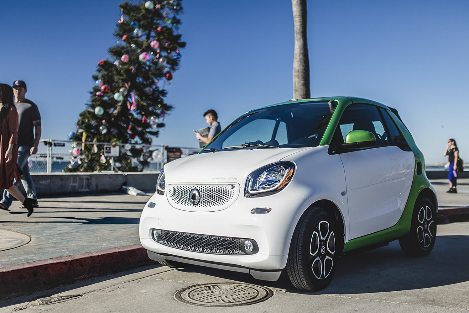 https://www.digitaltrends.com/wp-content/uploads/2018/01/2018-Smart-Fortwo-Cabrio-Electric-Drive-First-Drive-15120.jpg?p=1