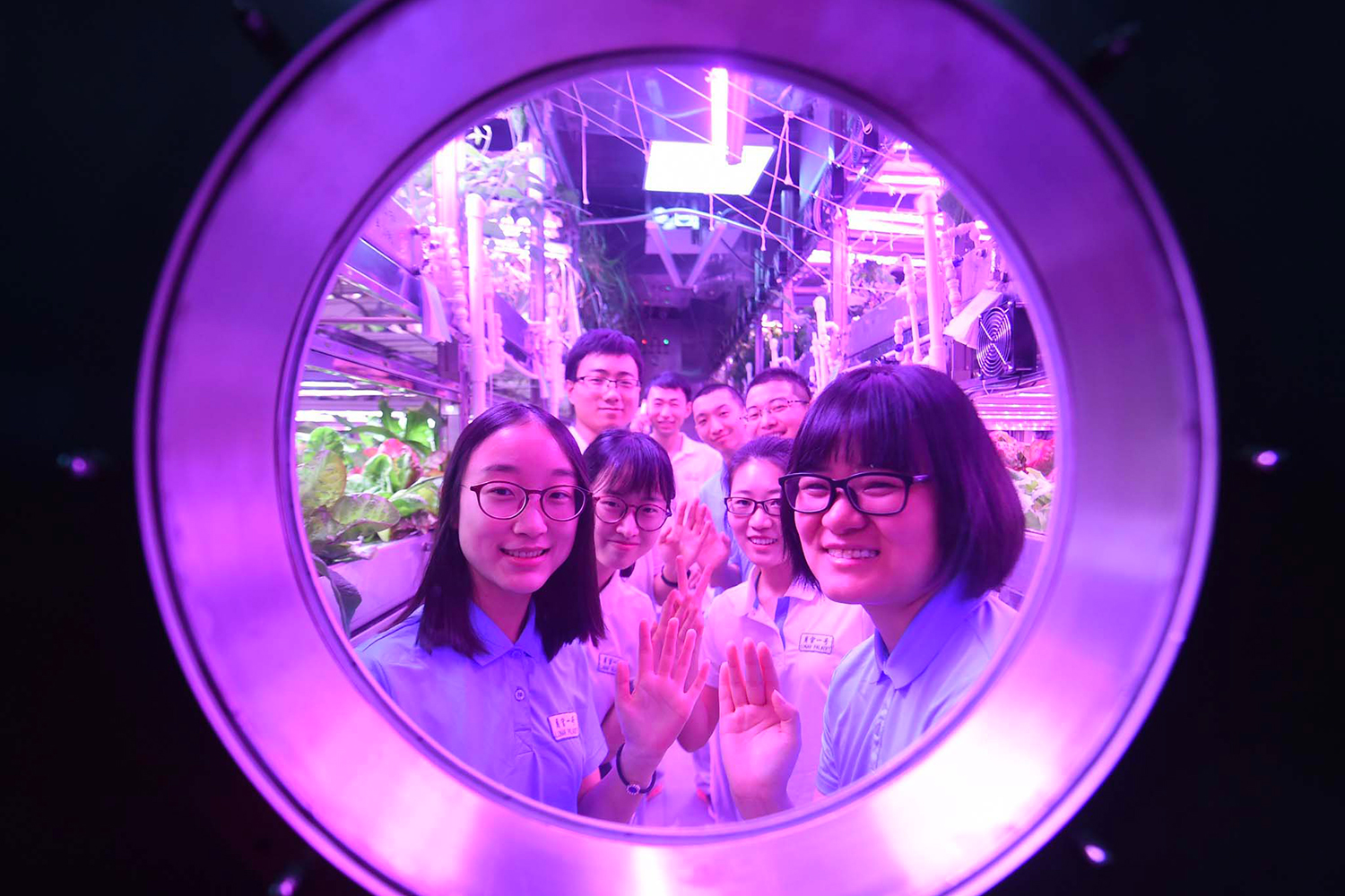 Beihang University volunteers staying in Yuegong-1, also known as Lunar Palace 1