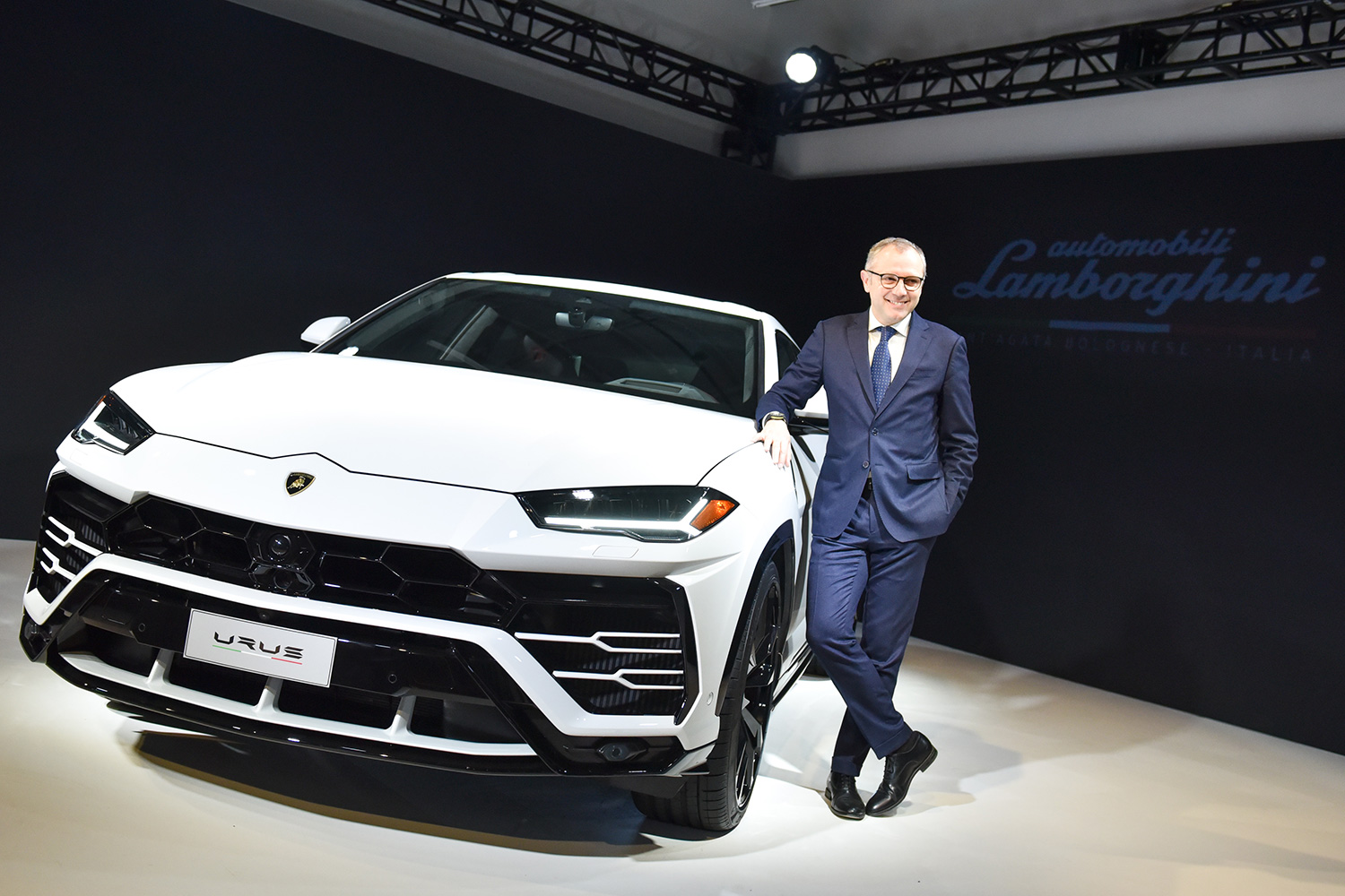 Lamborghini Urus reveal Stefano Domenicali front angle