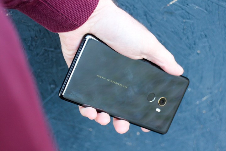 Xiaomi Mi Mix 2 Review in hand back