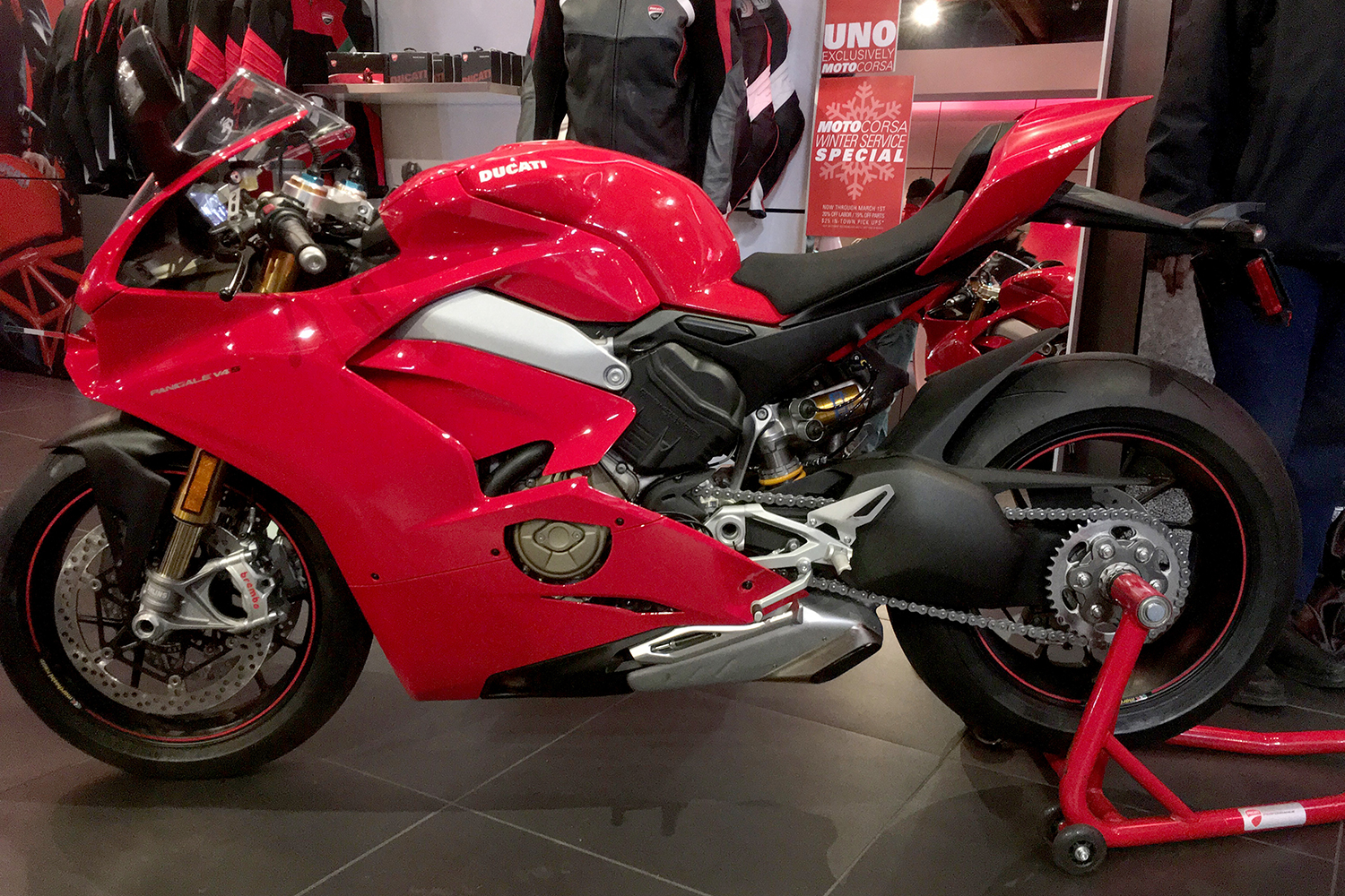 ducati 2018 motorcycle preview panigale v4 s full2