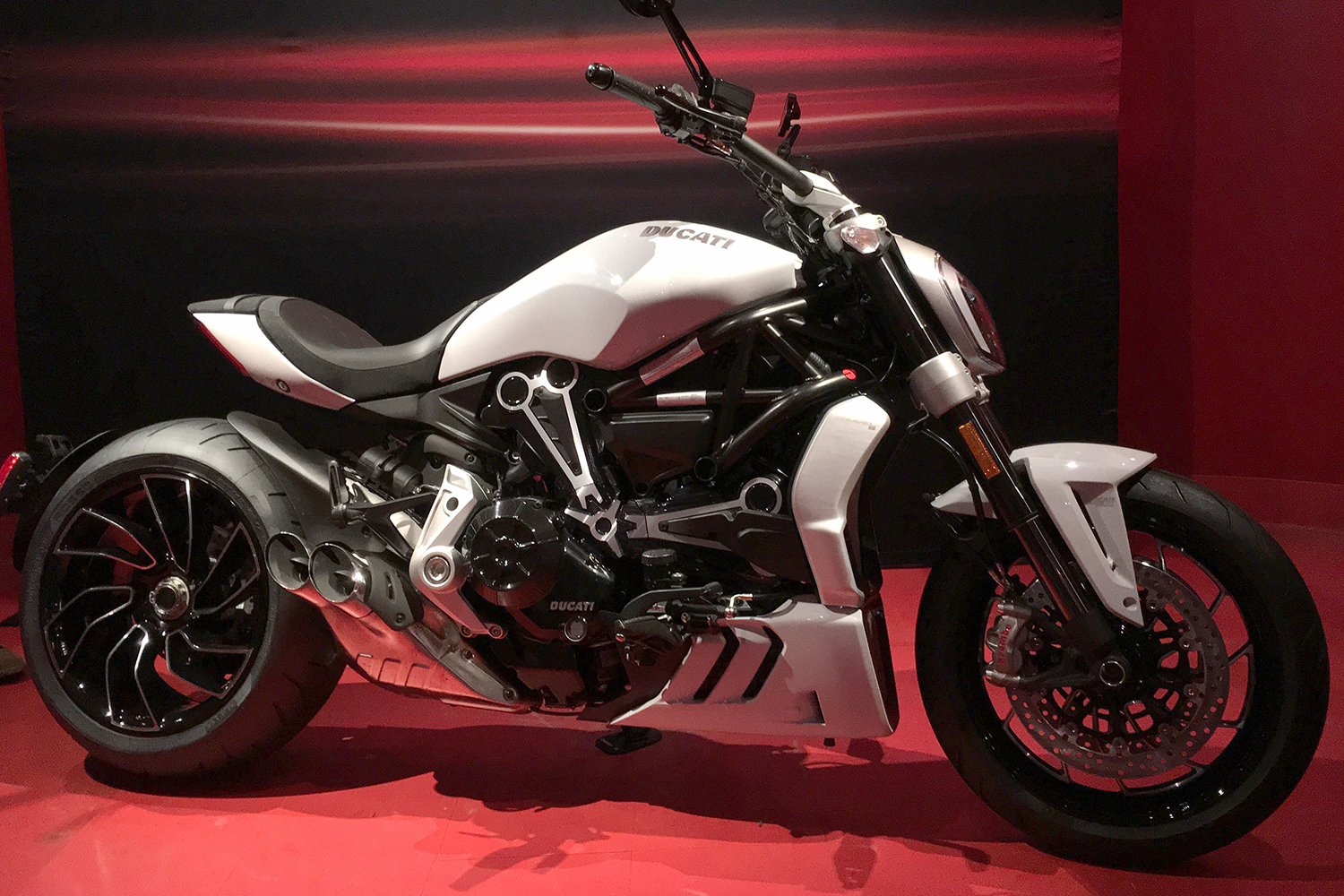 ducati 2018 motorcycle preview xdiavel s full logo2