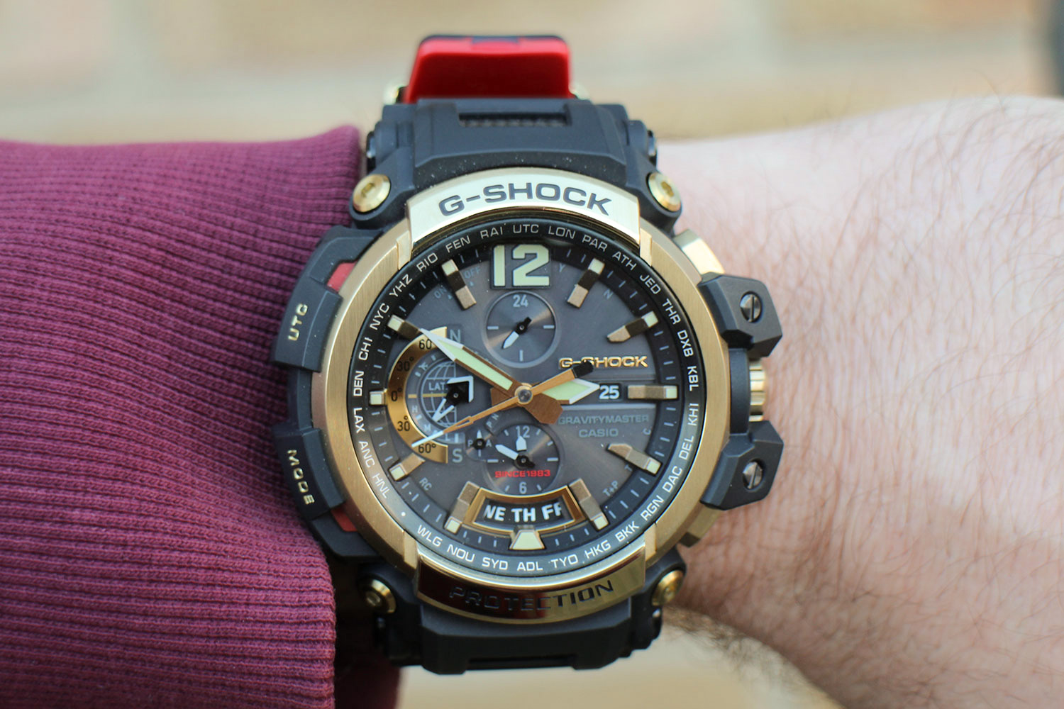 Casio G Shock GPW-2000 review arm face
