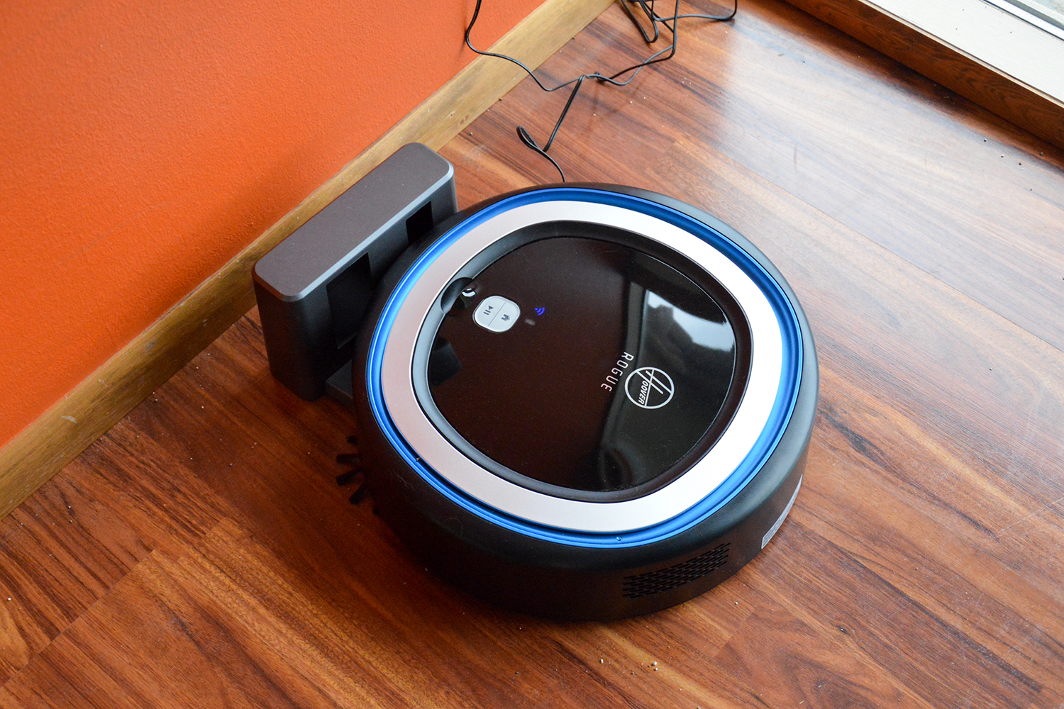 Hoover Rogue 970 robot vacuum review charging