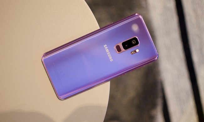 galaxy s9 Plus hands-on review lilac back