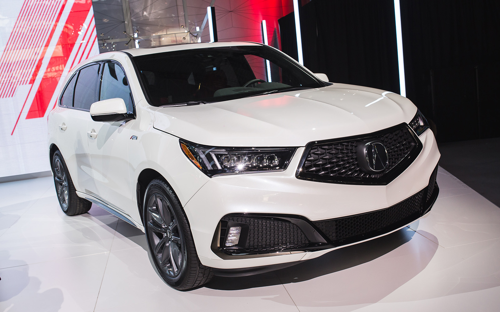 acura surprises with an mdx a spec at new york 2018  2019 7