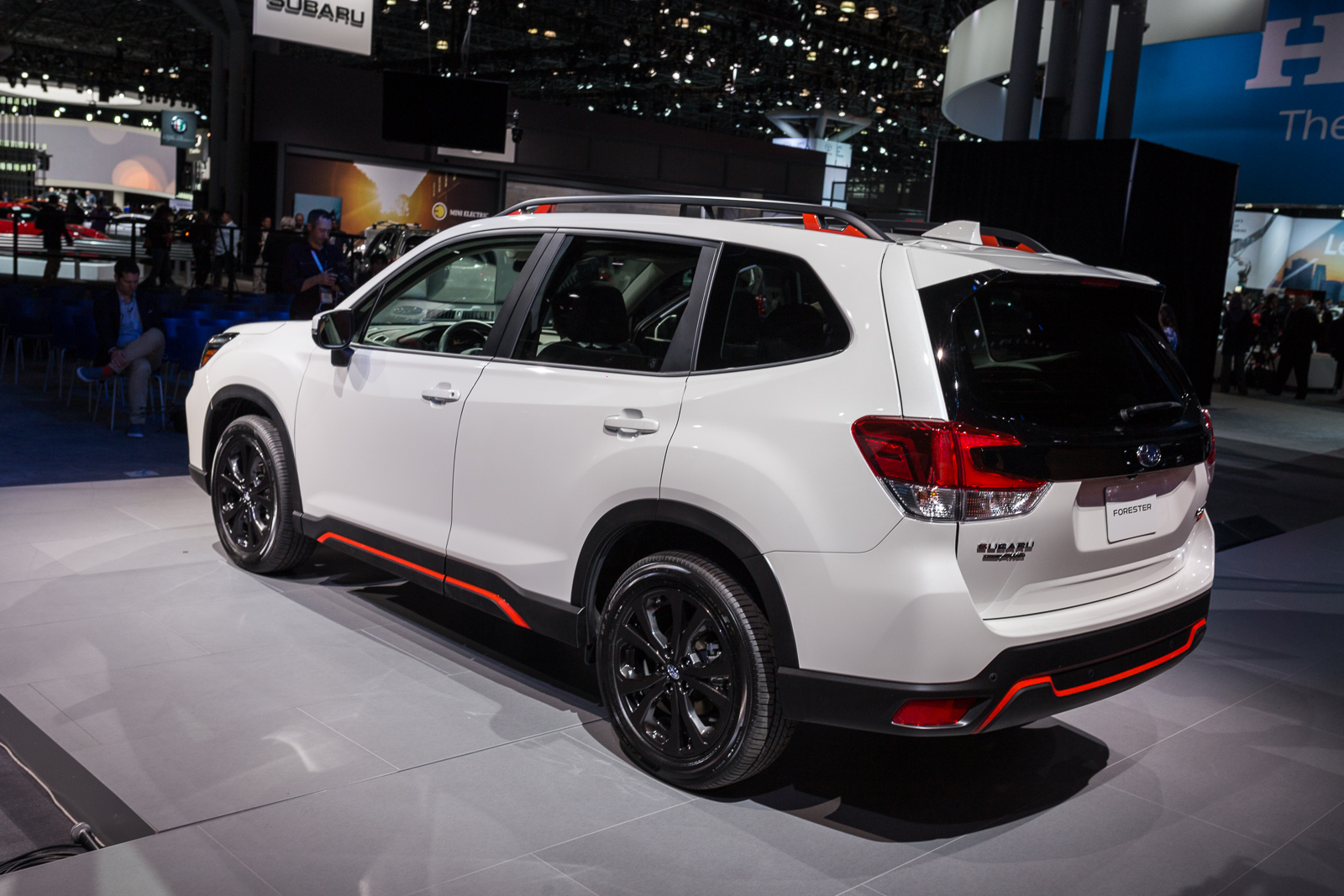 2019 subaru forester debuts in new york 2018 ny