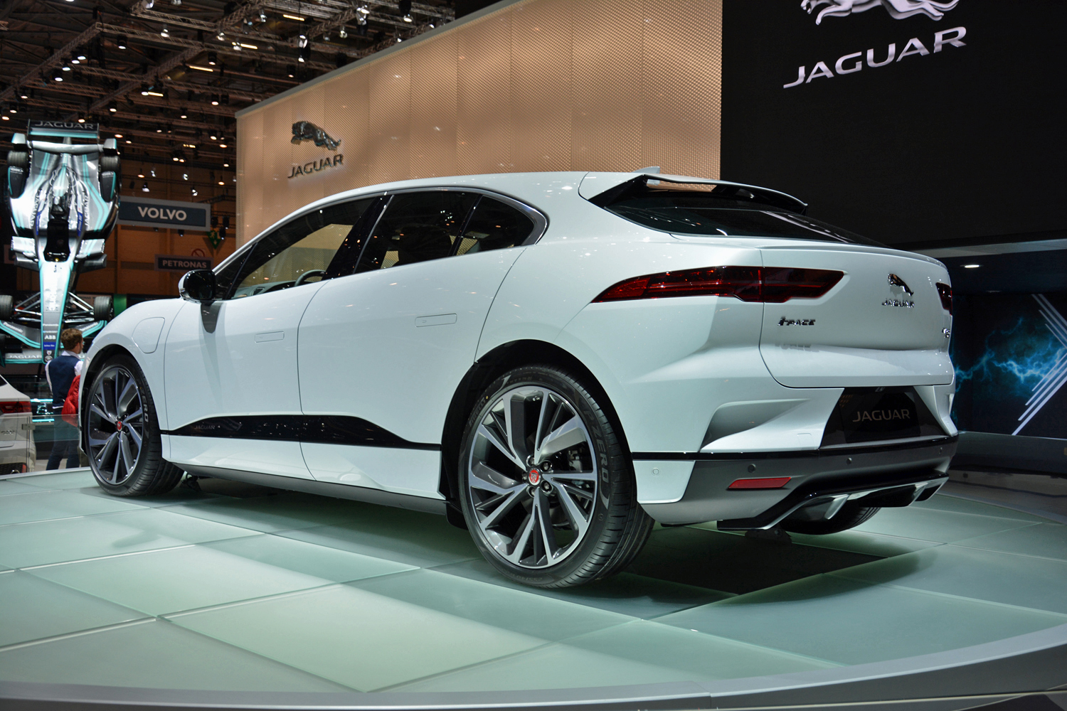 2019 Jaguar I-Pace live