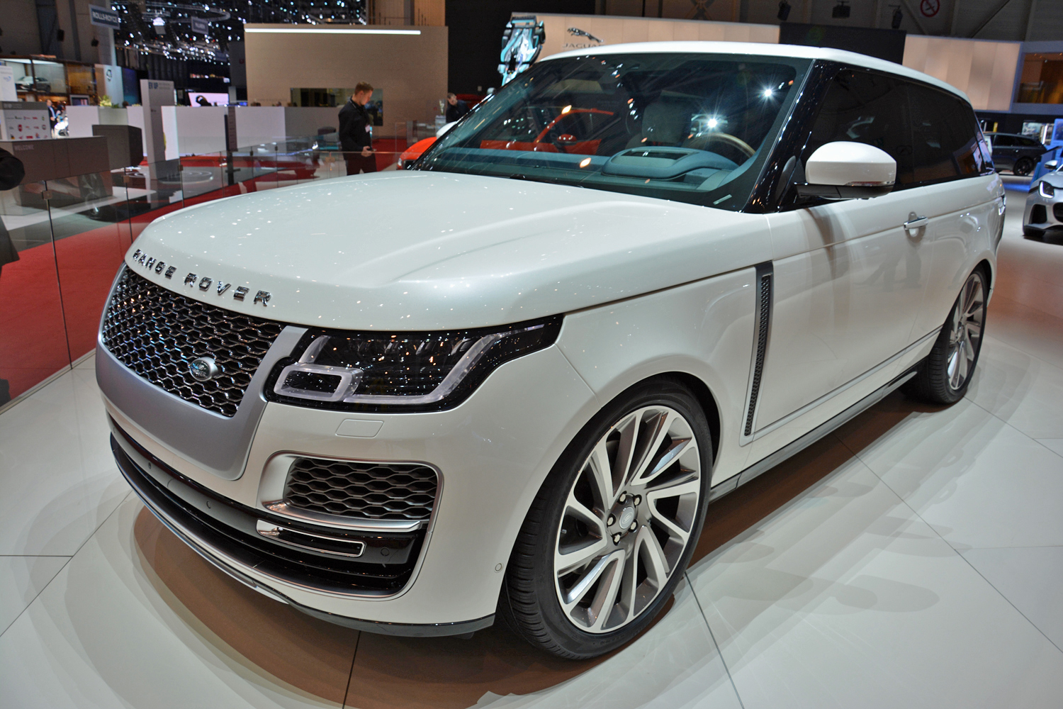 Land Rover Range Rover SV Coupe