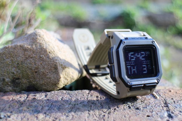 Nixon Regulus Hands-On Review | Digital Trends