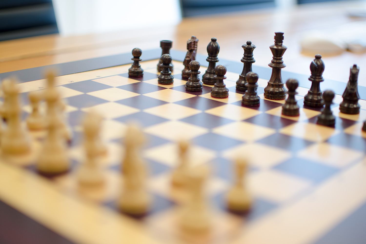 Square Off Chess Board Uses AI To Move Pieces By Itself | Digital Trends