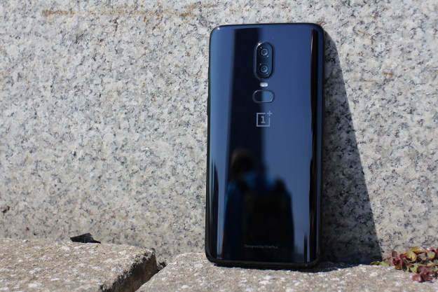 oneplus 6 review hands on against wall