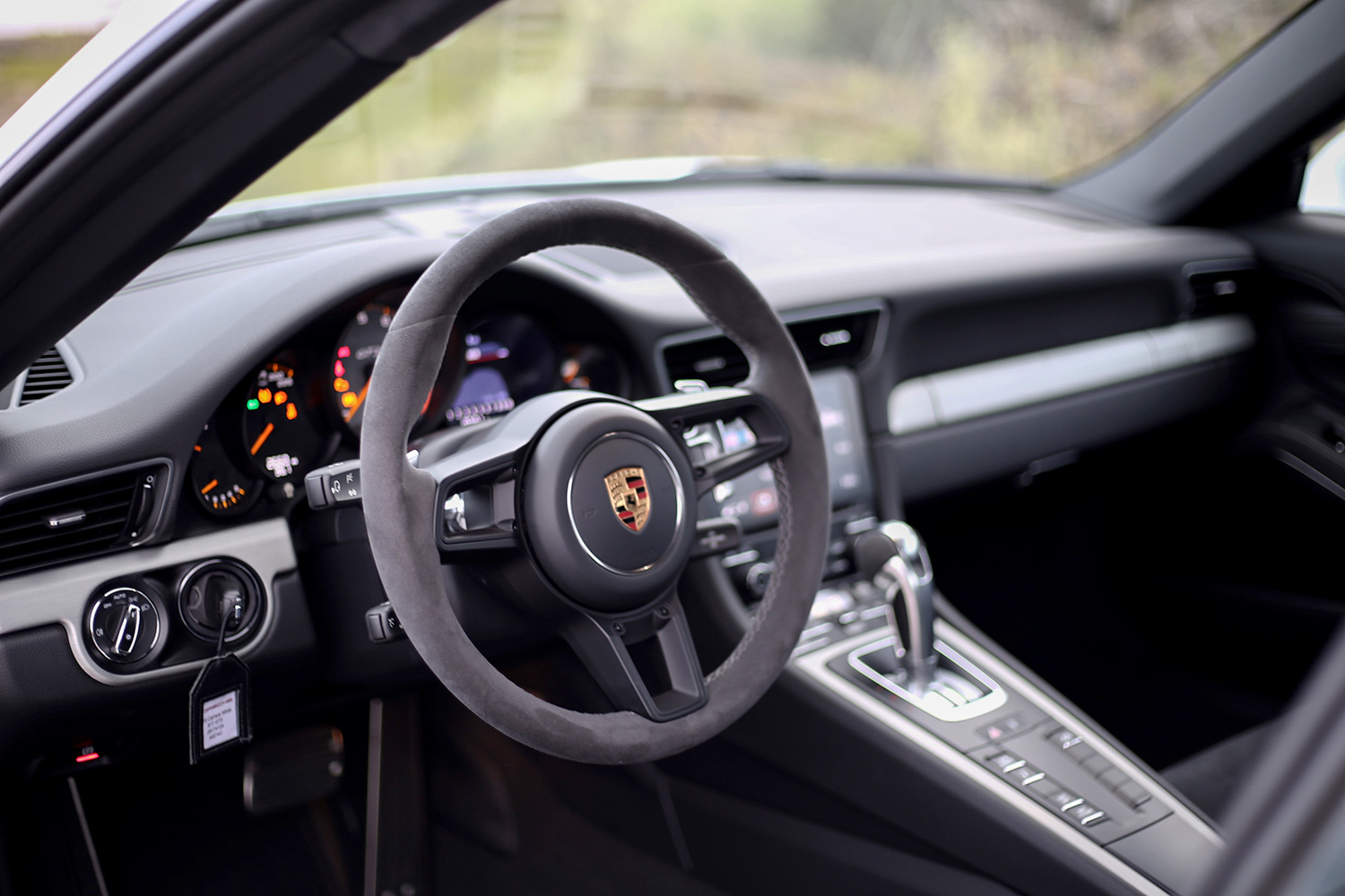 Обзор porsche 911 gt3 2018 внутреннее рулевое колесо