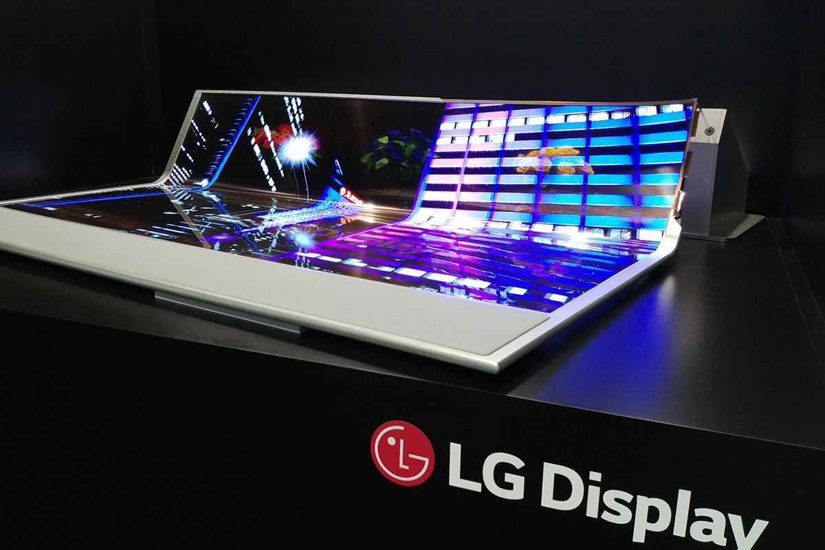 LG Shows Off World’s First 77-inch Transparent Rollable OLED Display ...