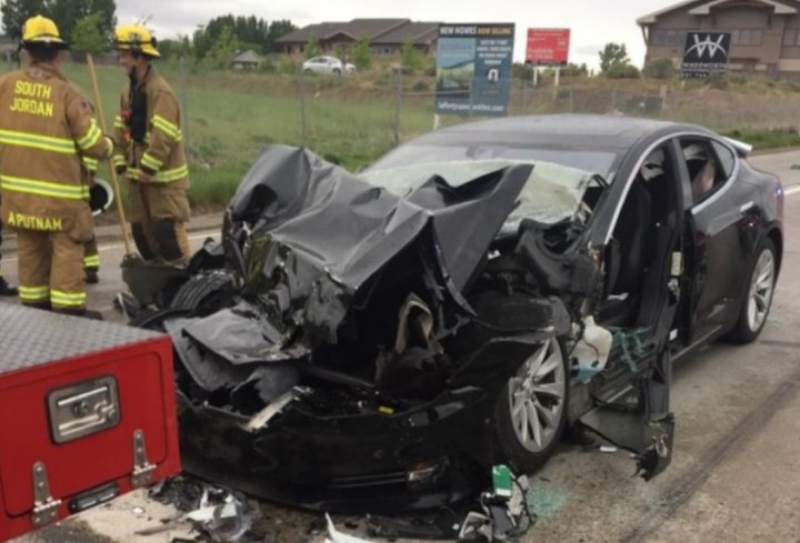 Tesla Model S crash in South Jordan, Utah