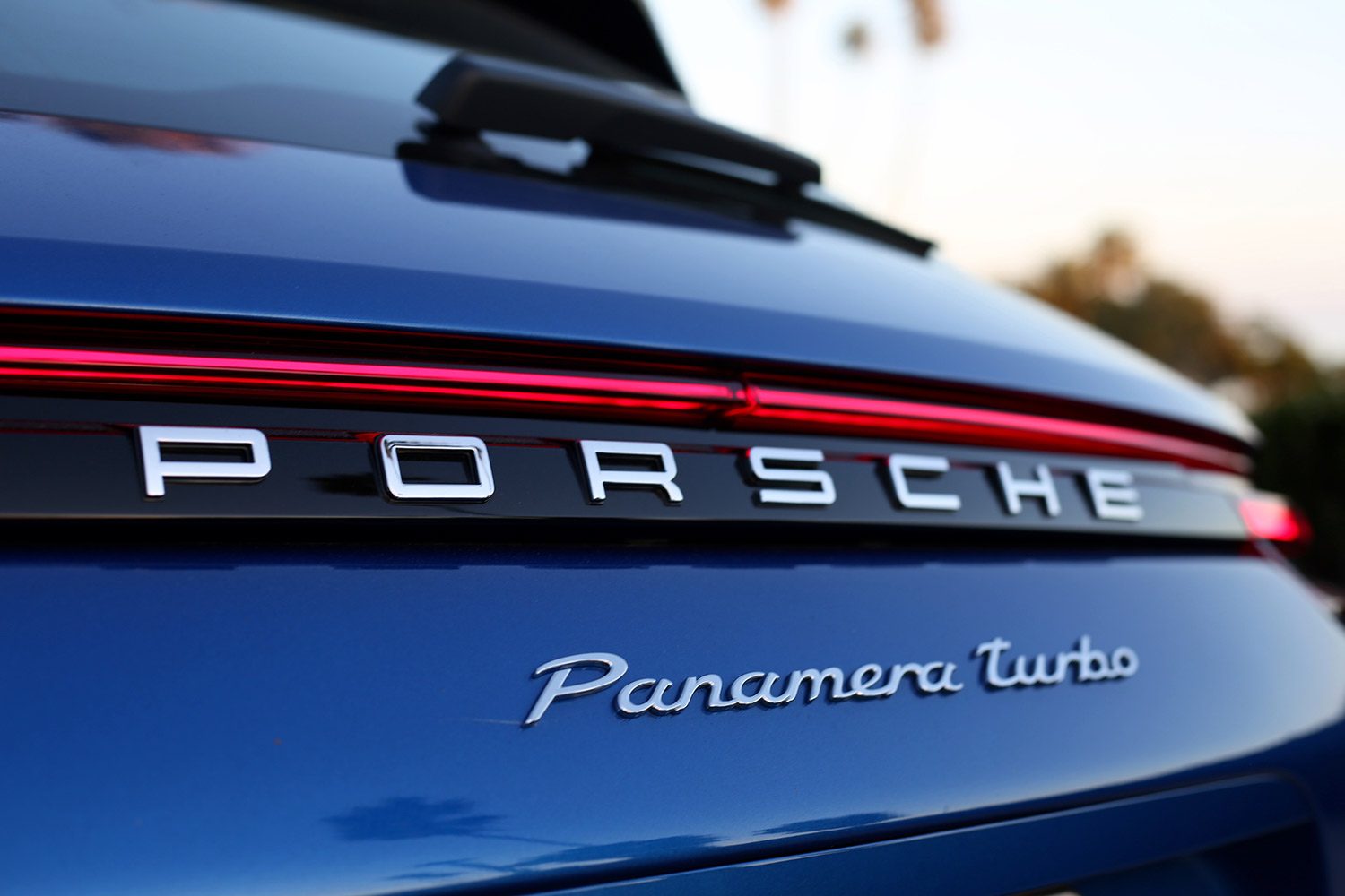 Обзор Porsche Panamera Turbo Sport Turismo 2018