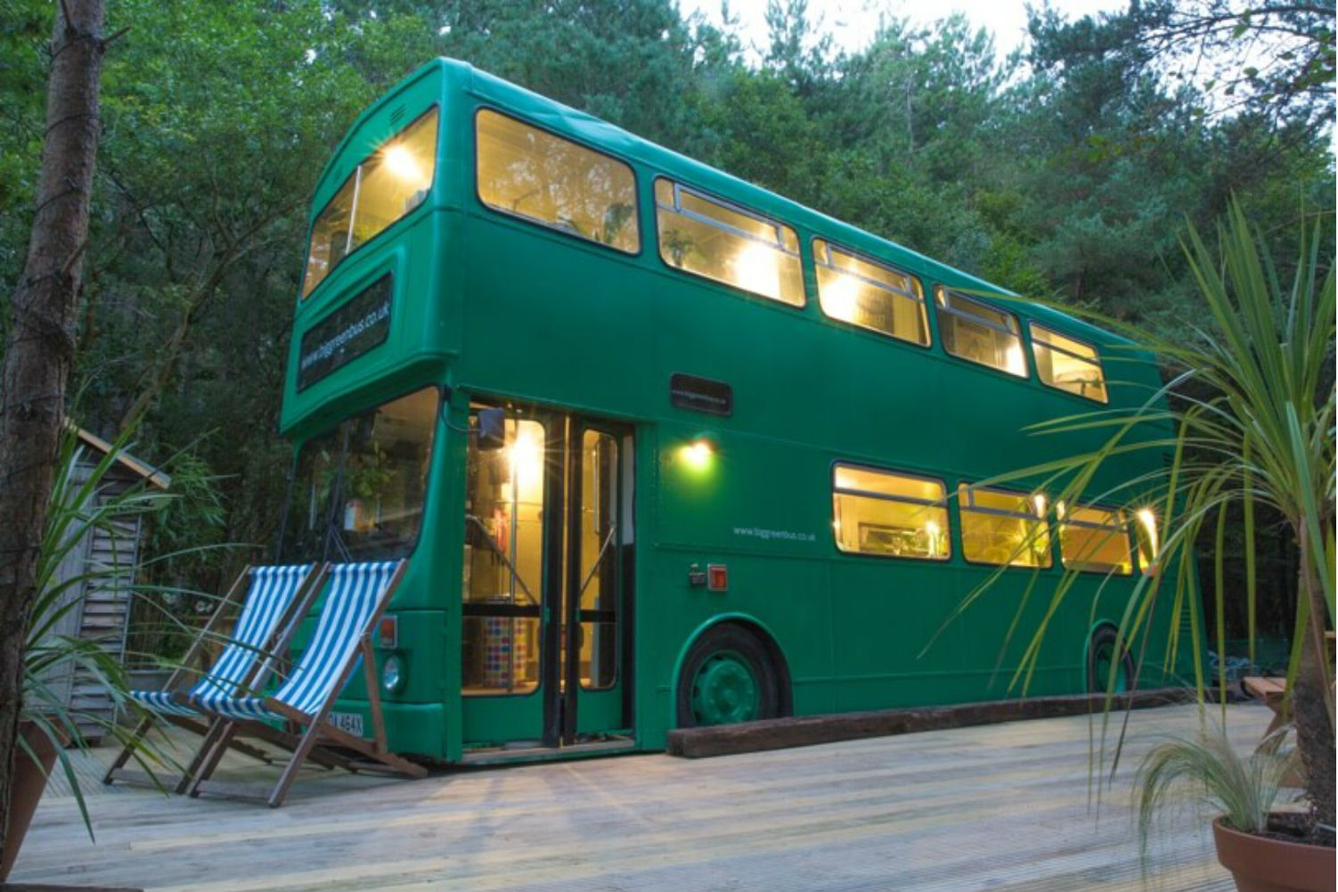 coolest bus to mobile home conversions biggreenbus1